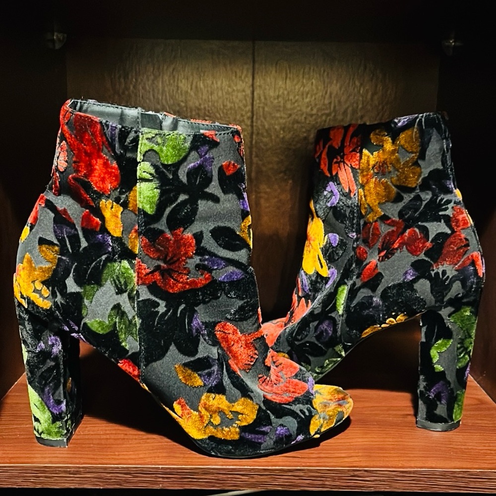 STEVE MADDEN Velvet Jewel Tone Burnout Open Toe Bootie - Picture 9 of 9